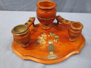 lot 26 image: Vintage Smoke Stand