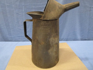 lot 32 image: Dover Oil Water Can
