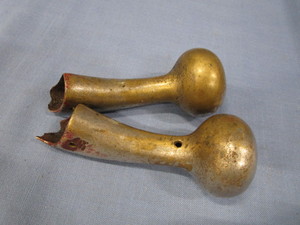 lot 50 image: Hames Top Knobs