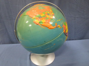 lot 52 image: Nystrom 16 Globe
