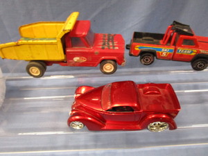 lot 58 image: Tonka Dump Truck, JADA Pickup