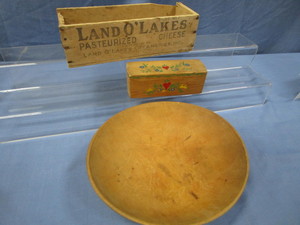 lot 88 image: Wooden Boxes & Bowl