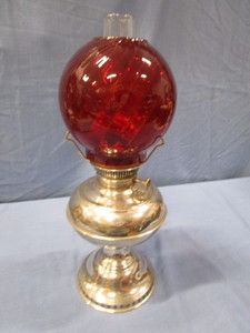 lot 118 image: Ray-O Kerosene Lamp