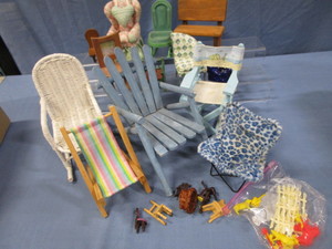 lot 127 image: Doll House Furniture