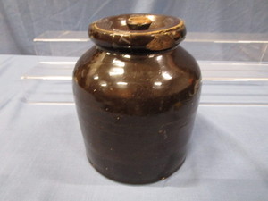 lot 144 image: Crockery Canning Jar