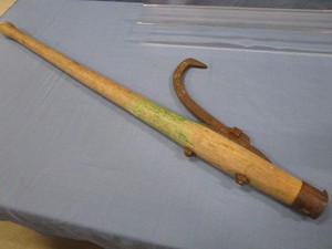 lot 148 image: Antique Log Roller