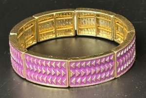 lot 23 image: Lovely Lia Sophia Rhythmic Stretch Bracelet