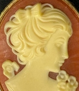 lot 26 image: Classic Cameo Brooch by Trifari