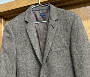 lot 103 image: Authentic Yorkshire Tweed Ludlow Suit Coat by J Crew