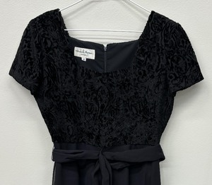 lot 154 image: Elizabeth Wayman Dress
