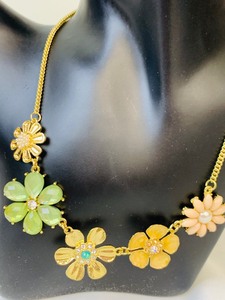 lot 76 image: Pretty Floral Necklace by Lauren Conrad