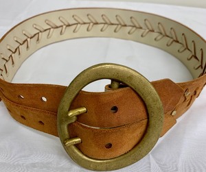 lot 111 image: Pretty Vintage Leather Belt