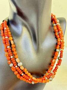 lot 120A image: Variety of Colorful Beaded Jewelry Bracelets and Necklaces