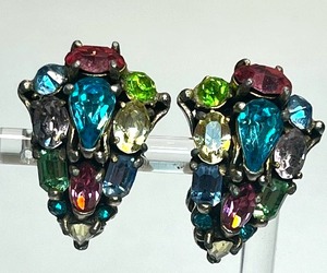 lot 235 image: Signed Vintage Holly Craft Ring & Earring Set