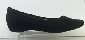 lot 256 image: Trotters Hidden Heel Ballet Flats