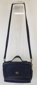 lot 19 image: Vintage Coach Leather Handbag