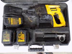 lot 33 image: Dewalt 24 volt Rotary Hammer