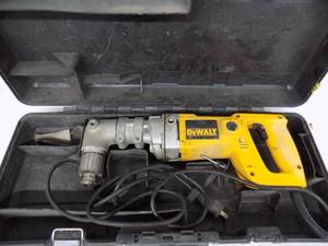 lot 43 image: Dewalt 12 right angle drill works