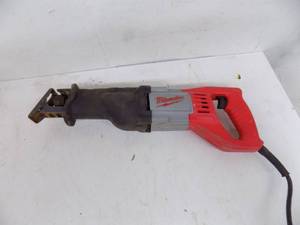 lot 51 image: Milwaukee Sawzall works