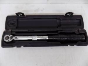 lot 59 image: Rock River Torque wrench 38 - 10 - 100 F% LBS
