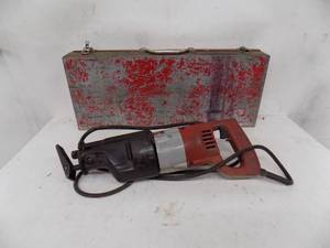 lot 79 image: Milwaukee Sawzall works
