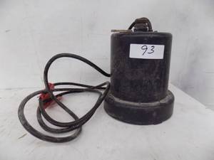 lot 93 image: Skimmer Pump runs