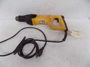 lot 121 image: Dewalt Hammer Drill runs