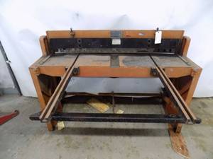 lot 131 image: 52 Precision Foot Shear (Northern) Ind brown