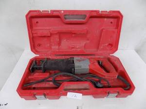 lot 12 image: Milwaukee SawzallRecp saw kit works