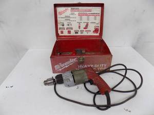 lot 17 image: 38 Hammer Drill Milwaukee HD works