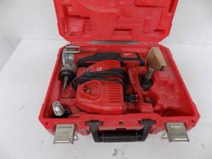 lot 31 image: Milwaukee M12 Cordless Propex Expansion