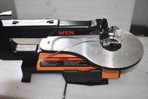 Scroll saw