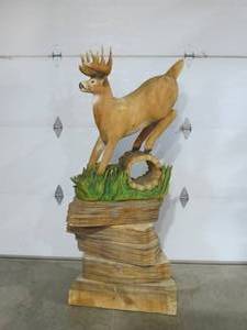lot 1 image: Original 2010 Hackensack Chainsaw Event Carving - 10 Point Buck