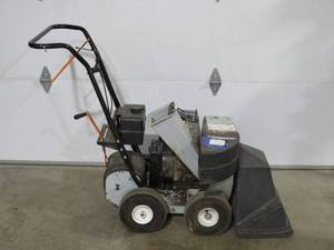 lot 7 image: CSV-8 S - Echo Chipper Shredder Vacuum