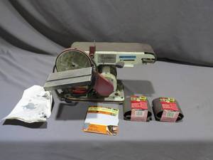 lot 13 image: Tool Shop 4 Belt and 6 Disc Sander - Model 240-2693