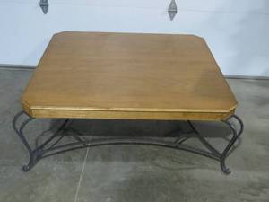 lot 26 image: Brodonkamp Originals 48 Square CoffeeLodge Table