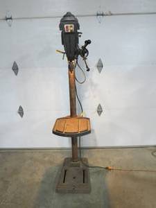 lot 53 image: Sears Craftsman Drill Press