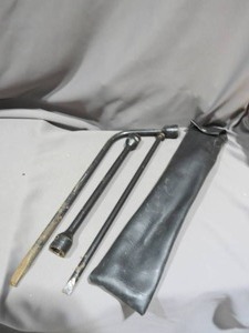 lot 55 image: Heavy Duty 1 Lug Nut Wrench Kit with Bag