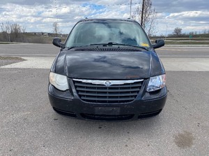 2006 Chrysler Town & Co