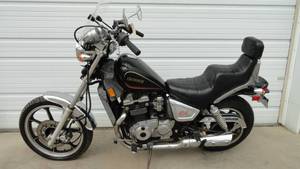 lot 3 image: 1987 Kawasaki