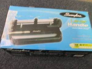 lot 9 image: Swingline Lever Handle HD Punch...