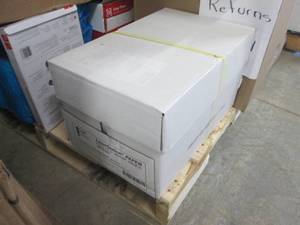 lot 71 image: Case of 5000 Sheets Laser Station C...