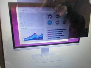lot 78 image: 3M High Clarity Privacy Filter for ...