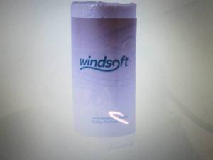 lot 105 image: Windsoft 1220 Perforated Paper Towe...