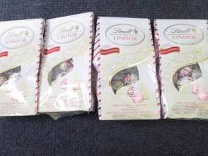 lot 160 image: 5- 5.1 oz Lindt Lindor Peppermint W...