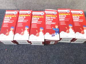 lot 215 image: 6- 4 oz Walgreens Childrens Pain ...