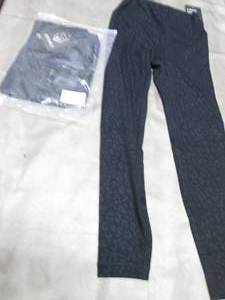 lot 281 image: 2 pr Large Gym Wolf Leggings NWT...