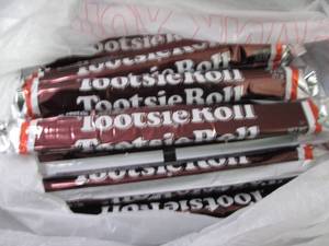 lot 403 image: 12- 2.5 oz Tootsie Rolls...