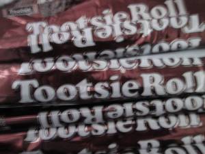 lot 443 image: 12- 2.5 oz Tootsie Rolls...