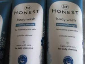 lot 456 image: 6- 8 oz Honest Soothing Therapy Bod...
